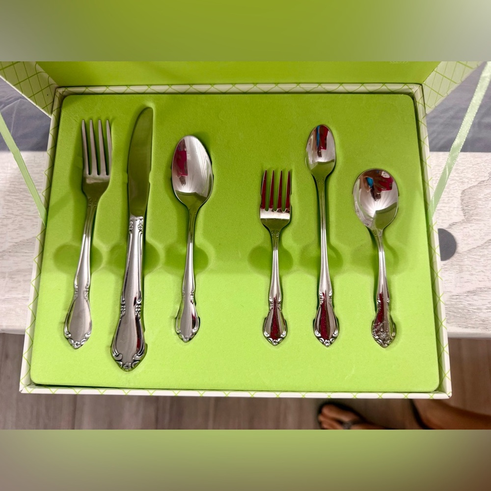 Oneida Kids Progress Silver Flatware Set
